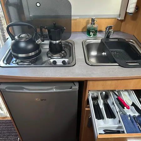 Campertour Tenerife 캠프장 엘메다노